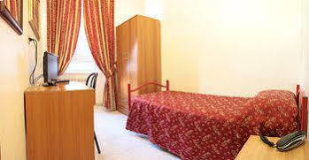 Hotel Euro Quiris Rom Exteriör bild